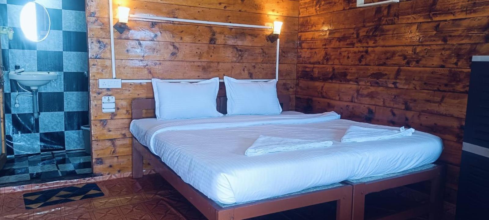 Lira Place 3* Canacona
