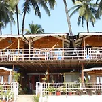 Lira Beach Place
