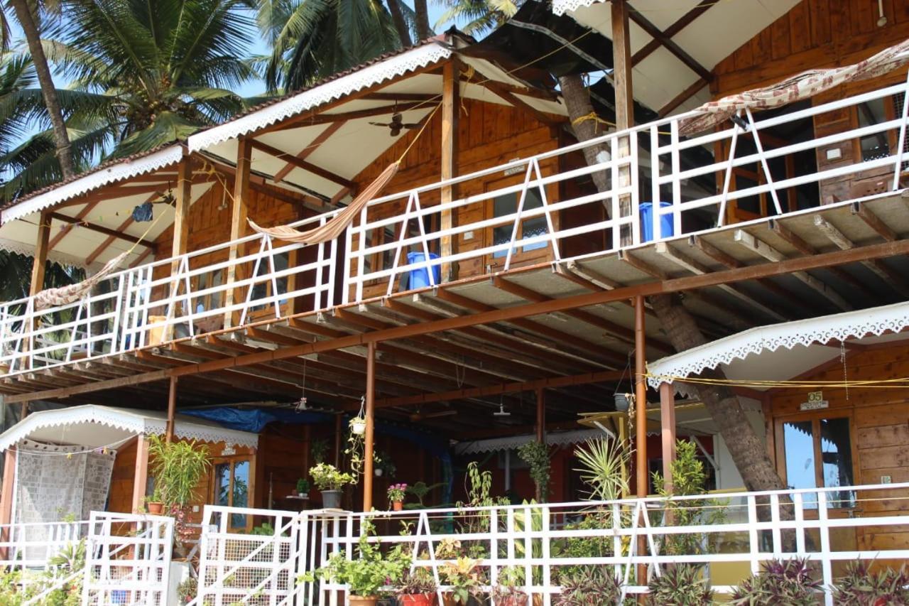 Lira Place Hotel 3*